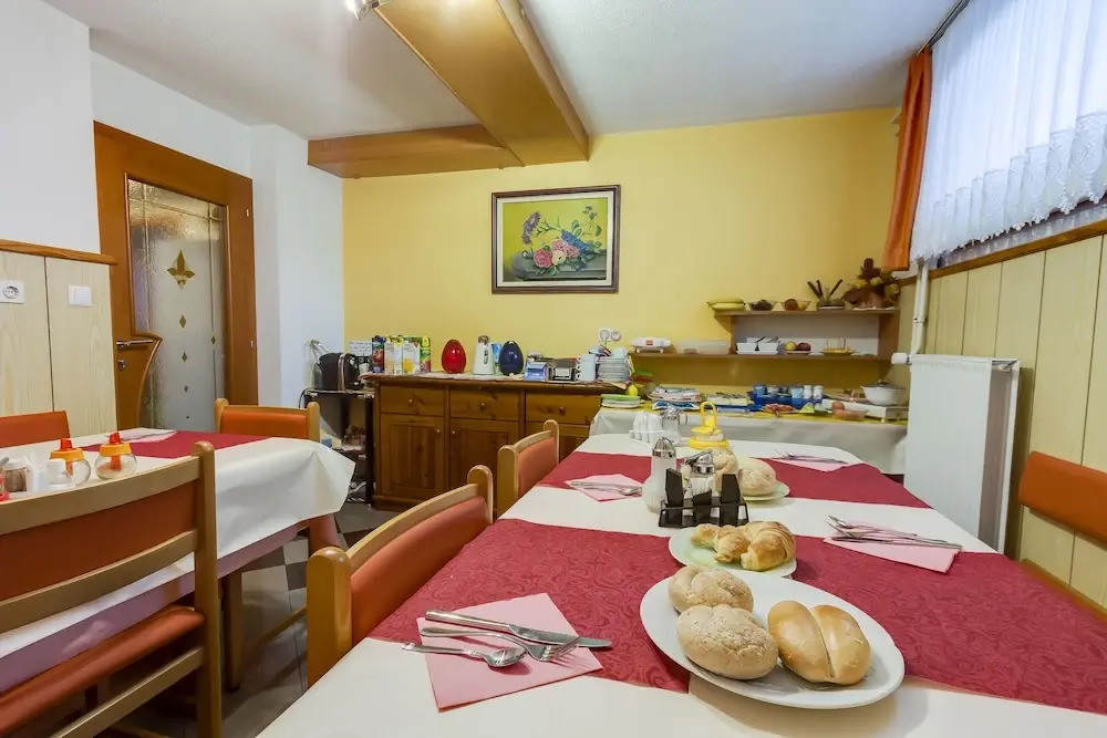 Rooms & Apartments Jana