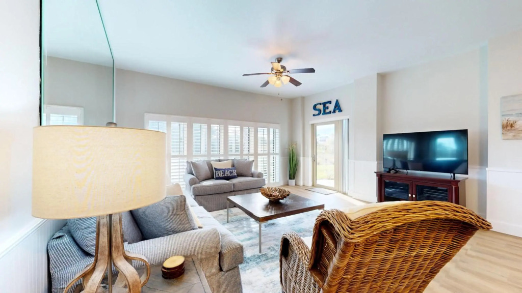 Beach Manor 0111