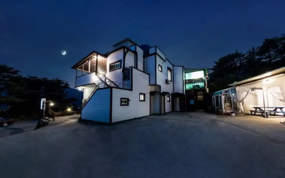 Geojedo Nulpureun Pension