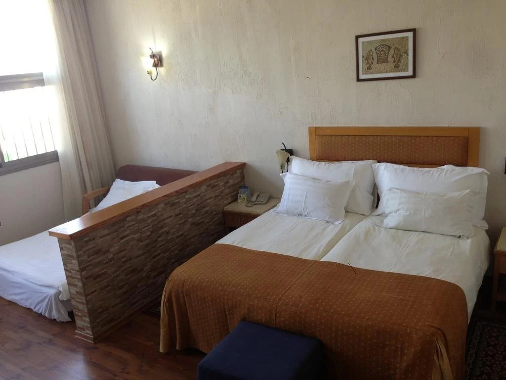 Ron Beach Hotel