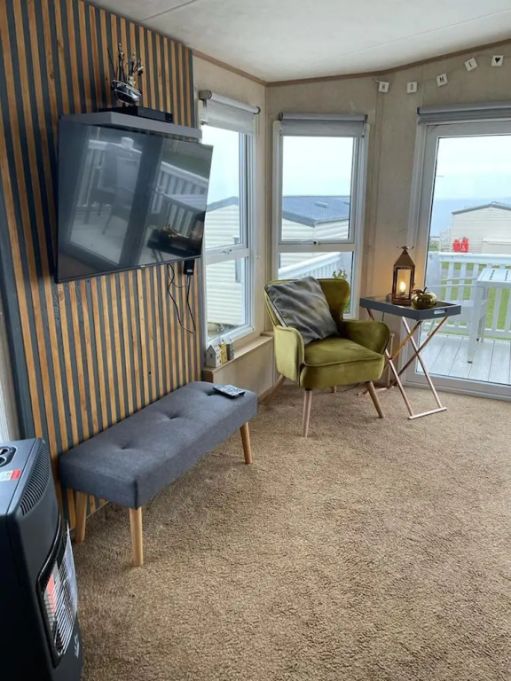 Stunning 3-Bed Caravan with sea views