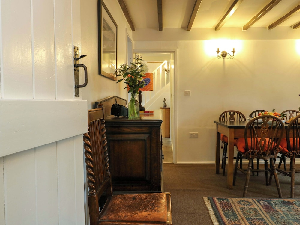Ael Y Bryn