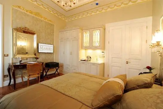 Maroonist Rooms