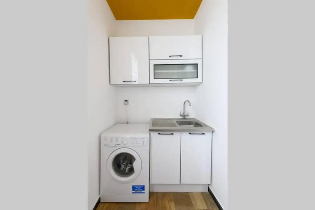 Amaze Residence luxury 2 bedroom apartment 5