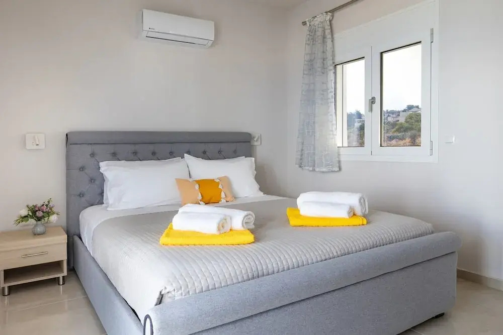 Giannas Panoramic Seaview Twin Villas with pool 2