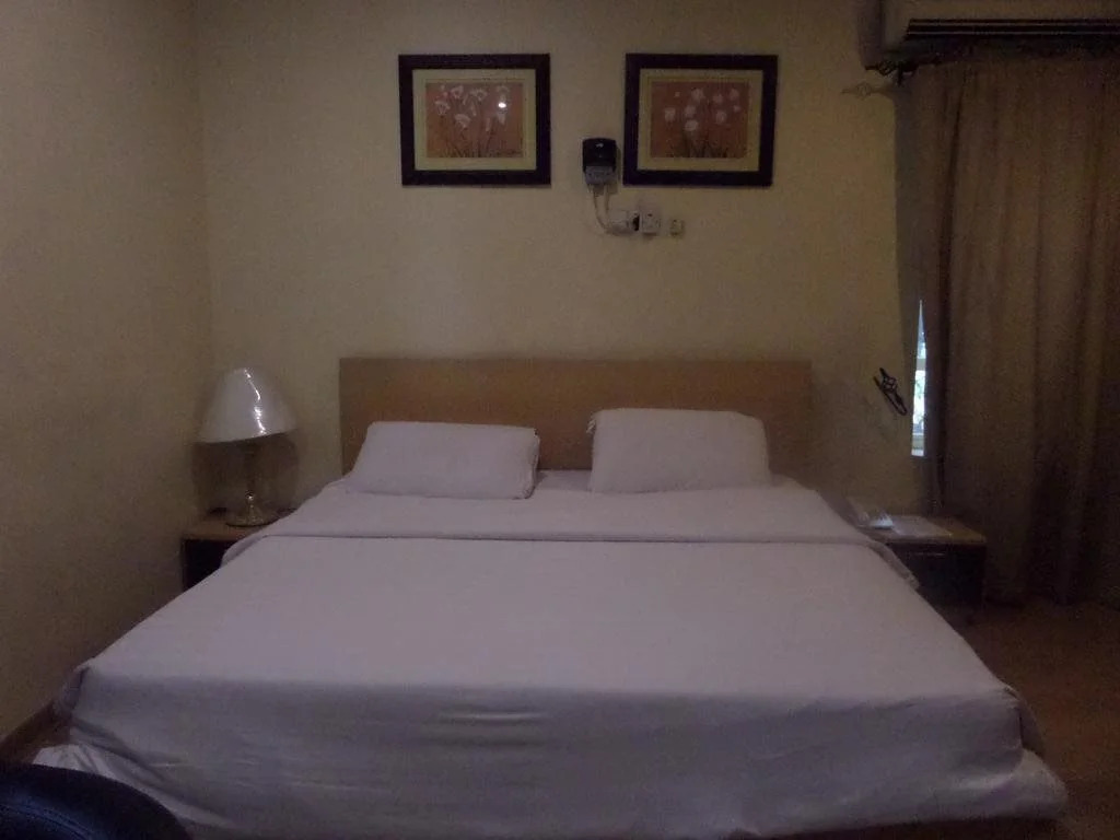 Noahs Ark Hotel & Suites