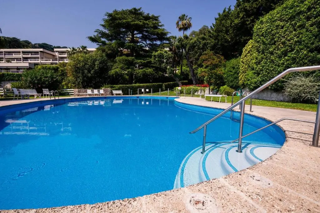 SERRENDY 100m APARTMENT TERRACE VIEW OF THE SEA SWIMMING POOL