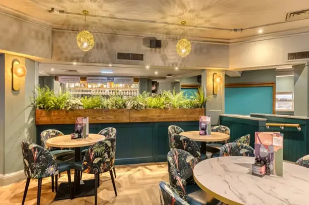 Premier Inn Glasgow Airport