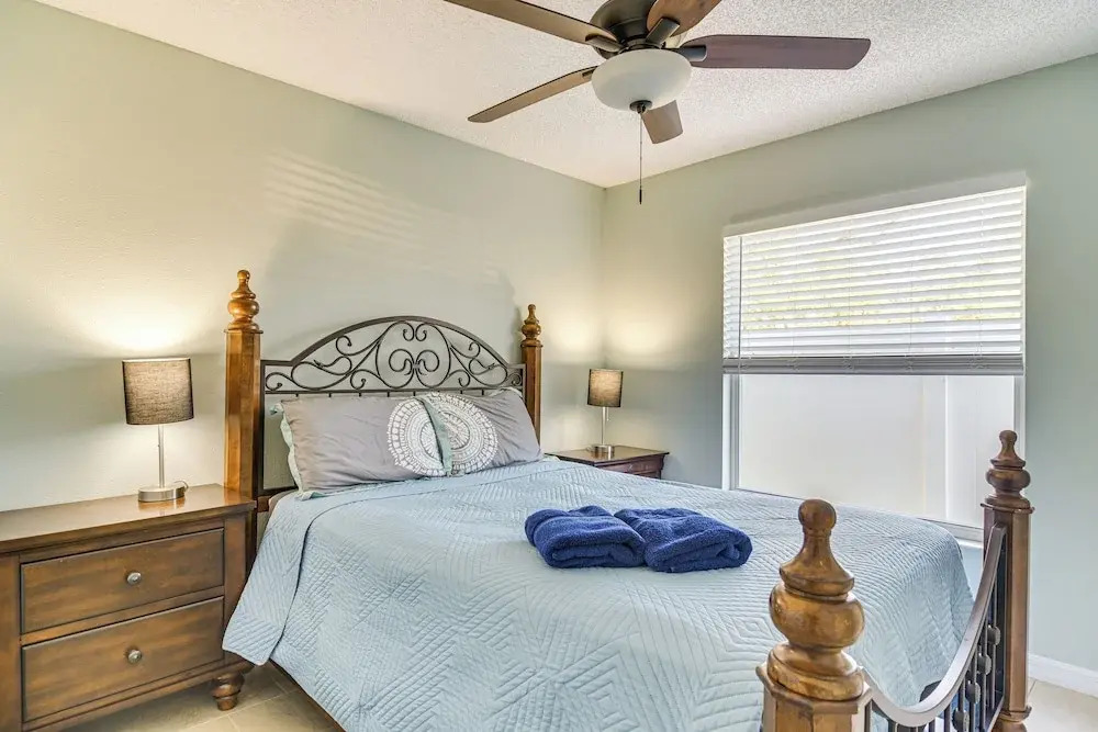 3 Mi to Clearwater Beach: Home w/ Patio & Grill!