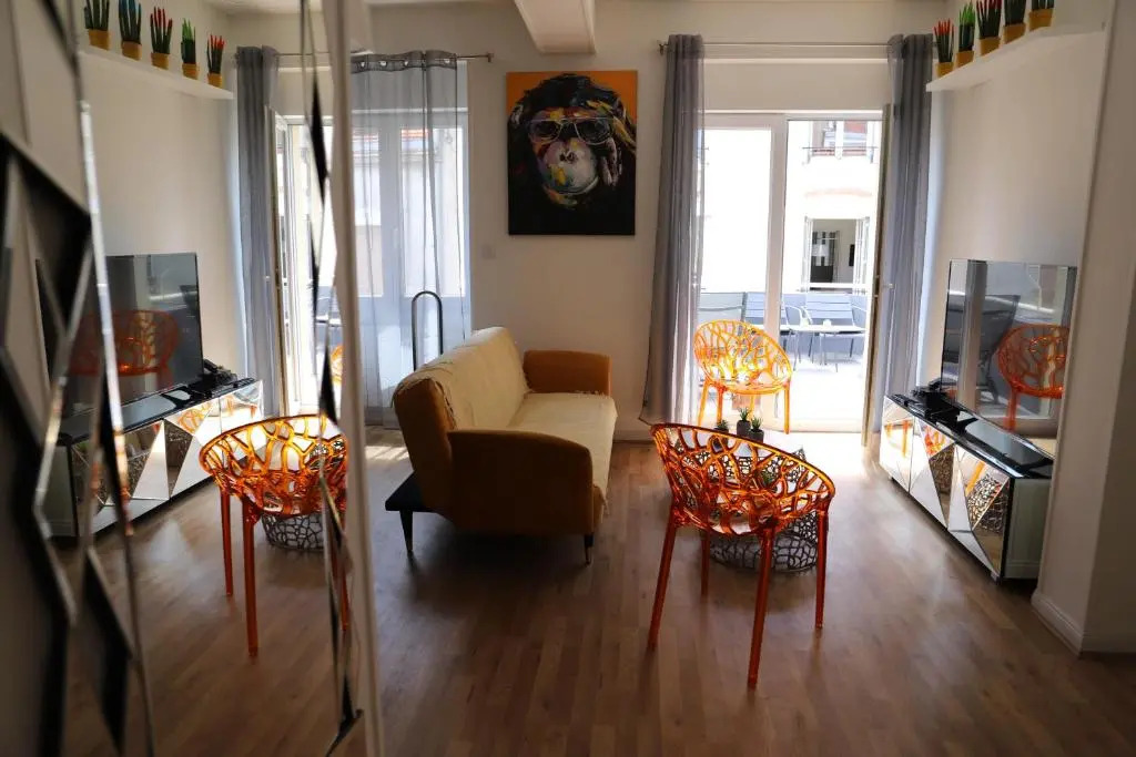 Charmant T3 Jaude + Terrasse Et Garage