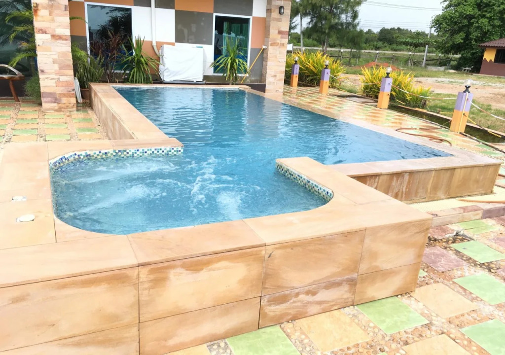 Lim Lay Resort