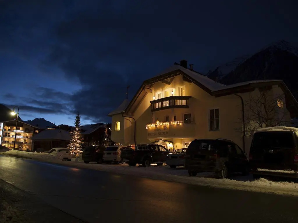 Hotel Neder