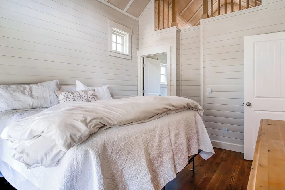 Modern Gearhart Getaway, Walk to Beach & Downtown!
