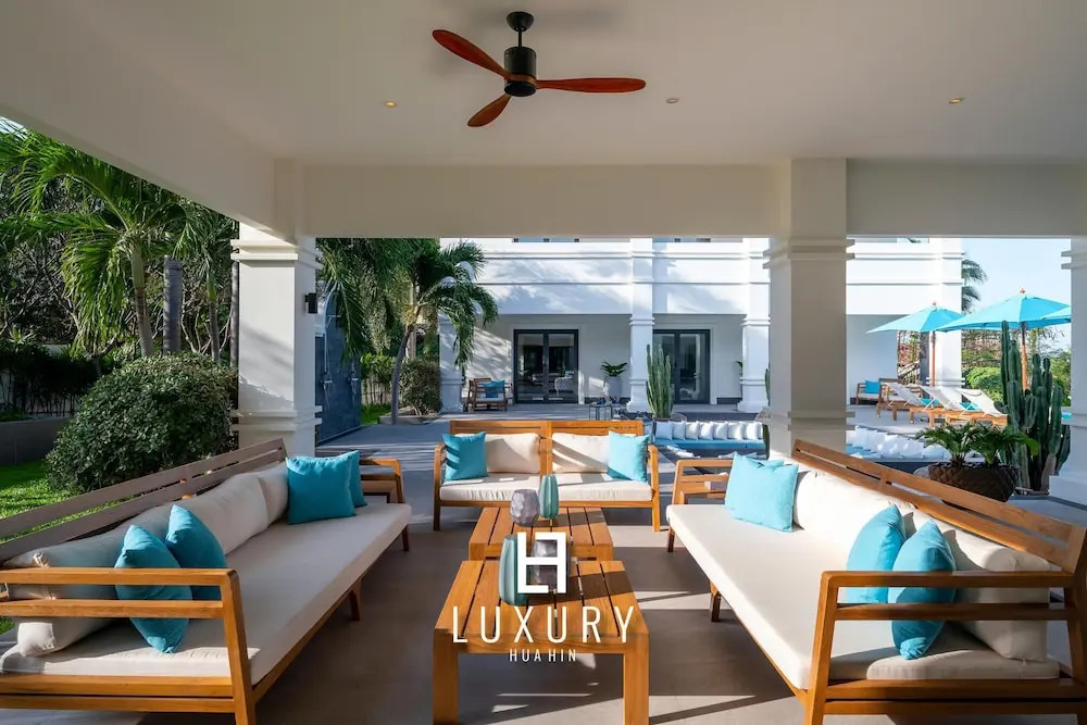 Luxury 5 Bedroom Pool Villa