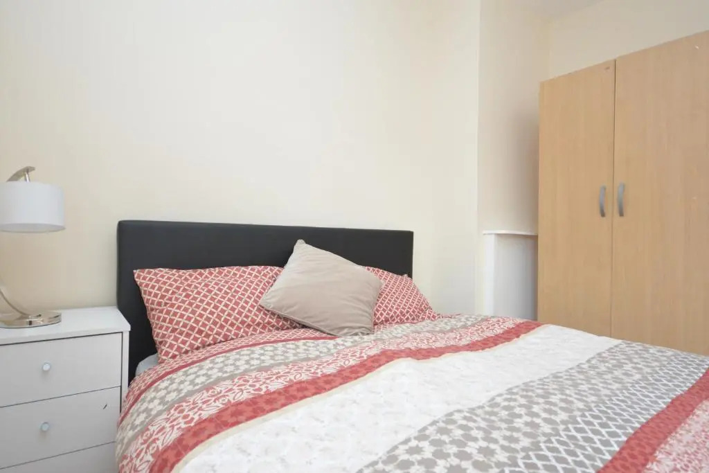London Deluxe Four Bedroom House