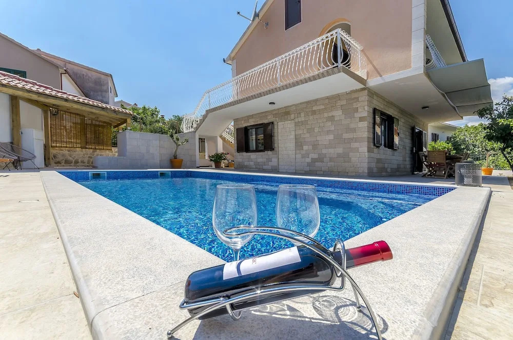 Villa Alka