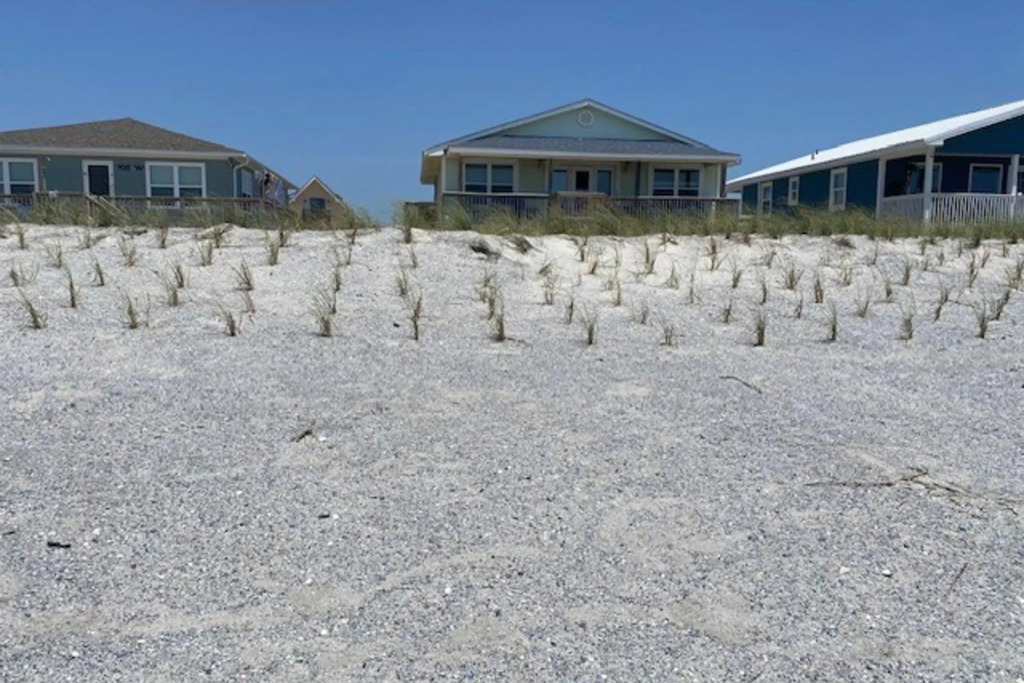 Absolute Beach by Oak Island Accommodations
