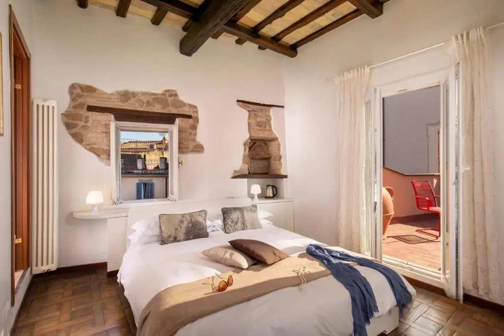 The Right Place 4U Navona Luxury Rooms