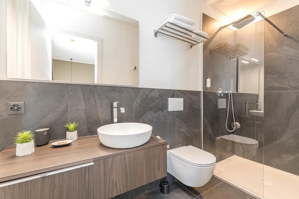 Icon H 401 Suite Business