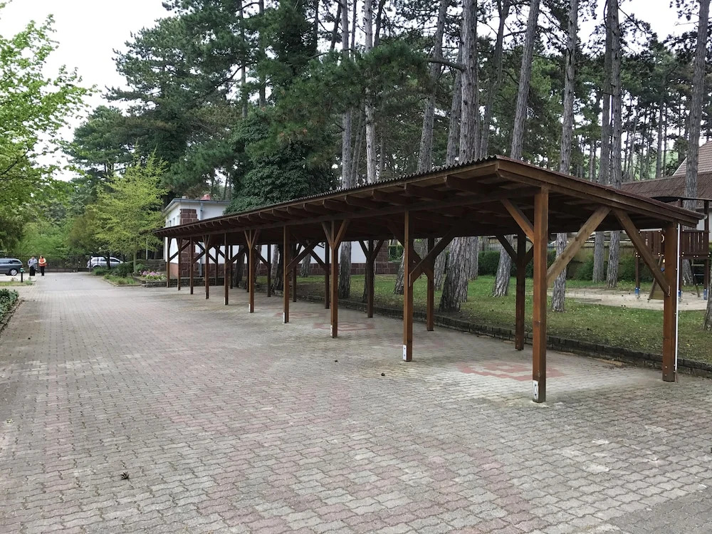 Green Garden Hotel