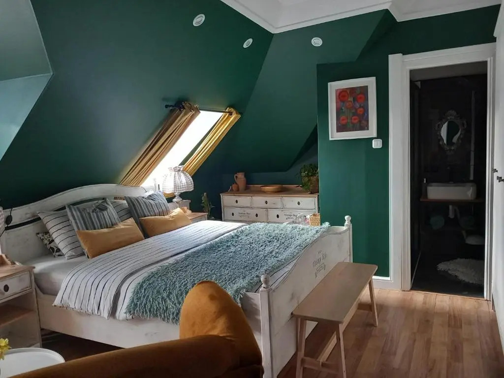 Dom z Sauną i Jacuzzi- na wyłączność lub pokoje