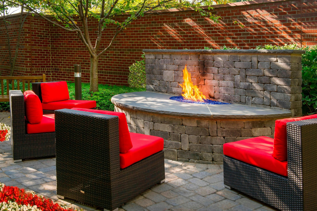 Courtyard by Marriott Dulles Town Center