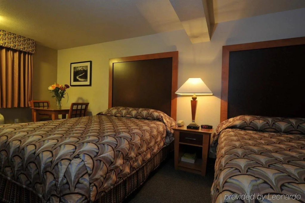 District Hotel by OYO Portland Convention Center