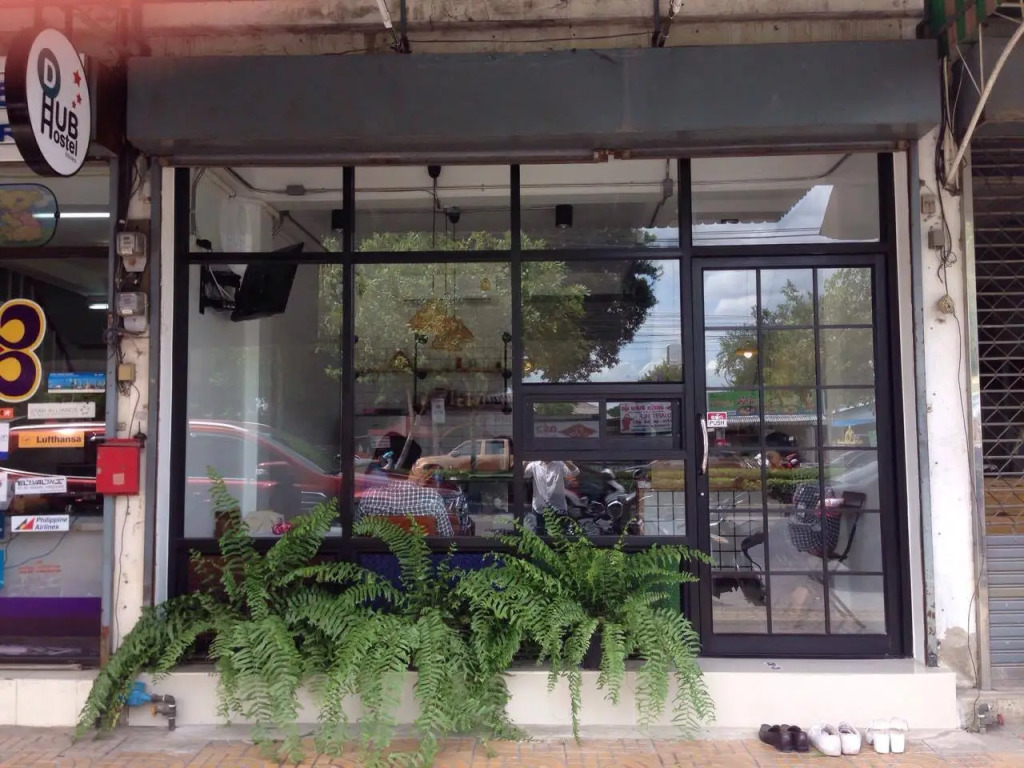 D-hub Hostel