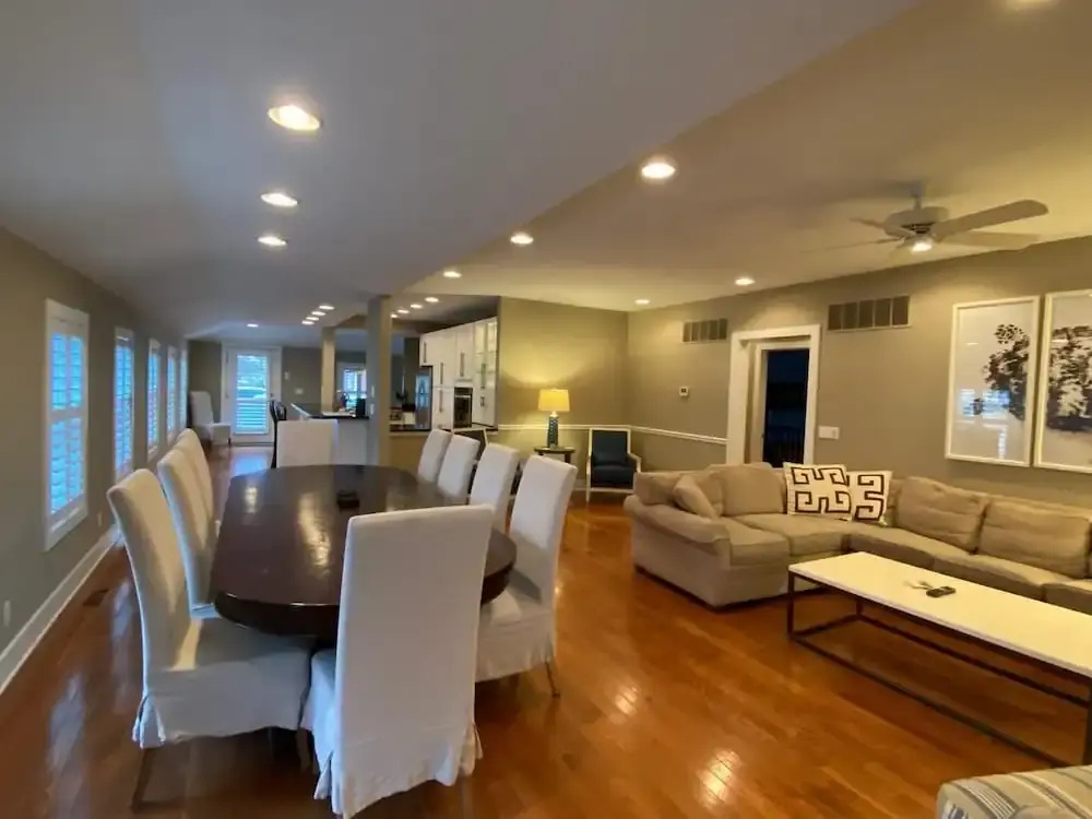 Olive Avenue 32