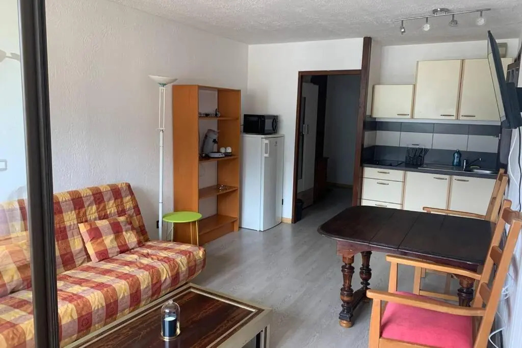 Superbe appartement avec parking gratuit sur place