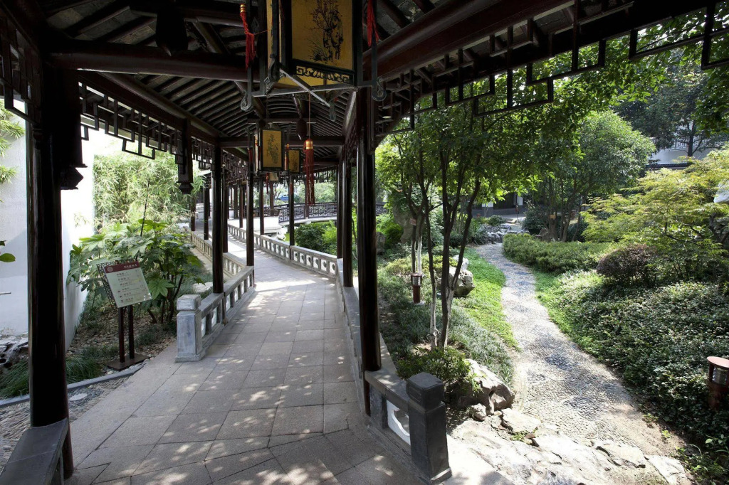 Garden Hotel