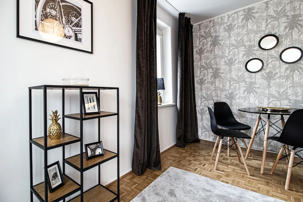Saska Kepa Velvet Apartment