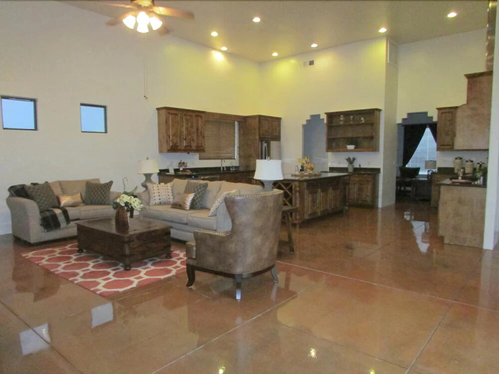4BR Desert Escape