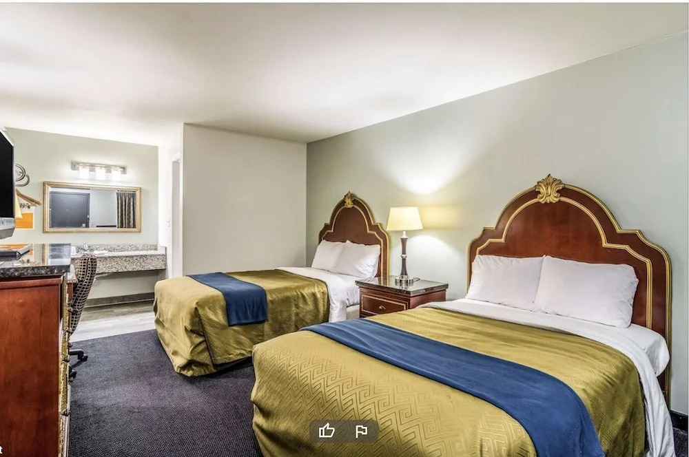 Portage Inn