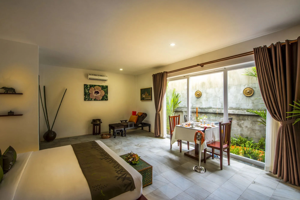 Mane Village Suites