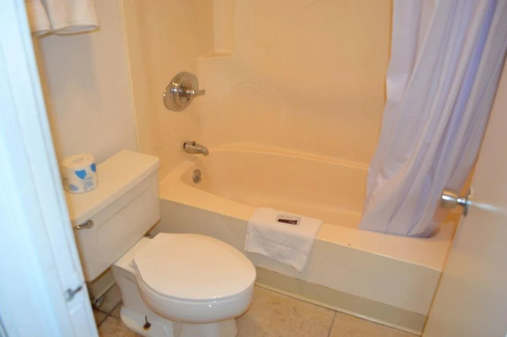 Budget Inn & Suites