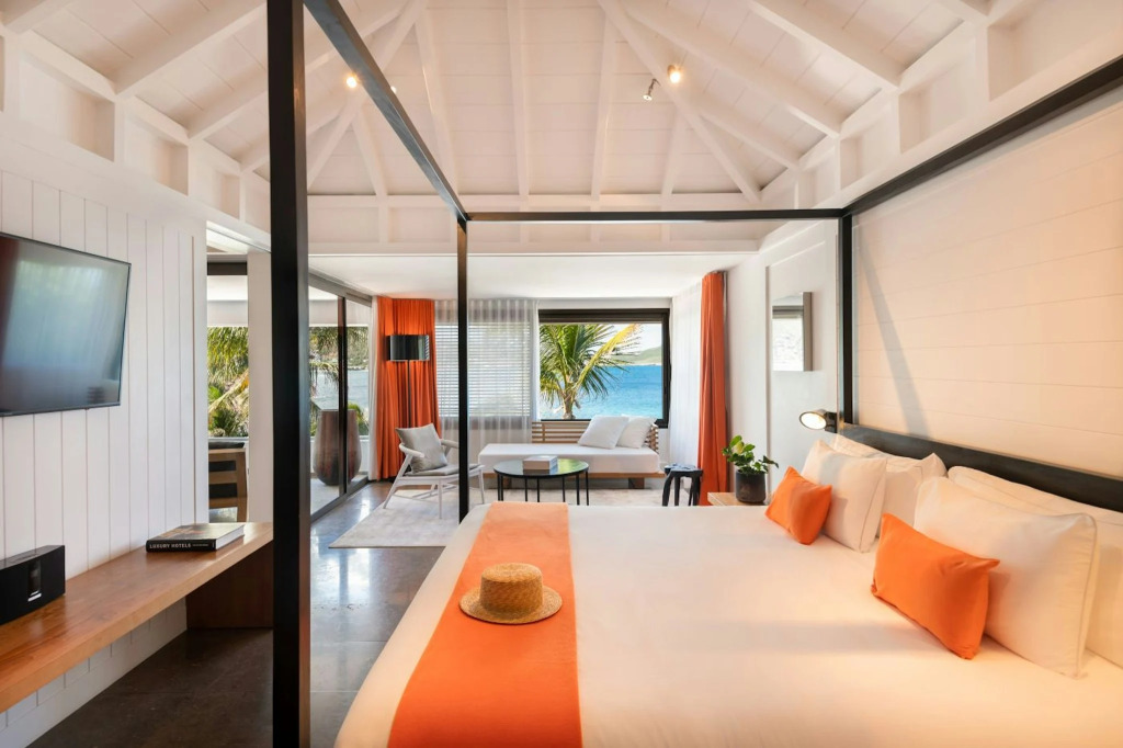 Christopher Hotel