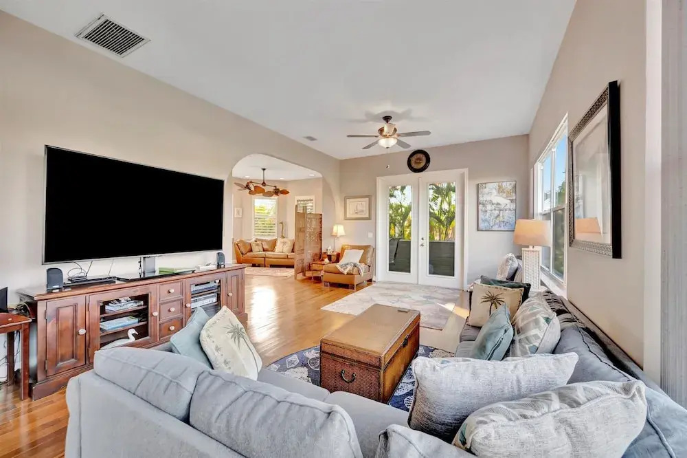 Terra Ceia Private Saltwater Pond Home