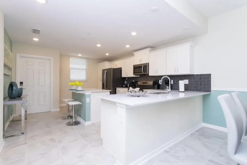 Wonderful 2 Bd Apartment Close to Disney Storey Lake 204 3180