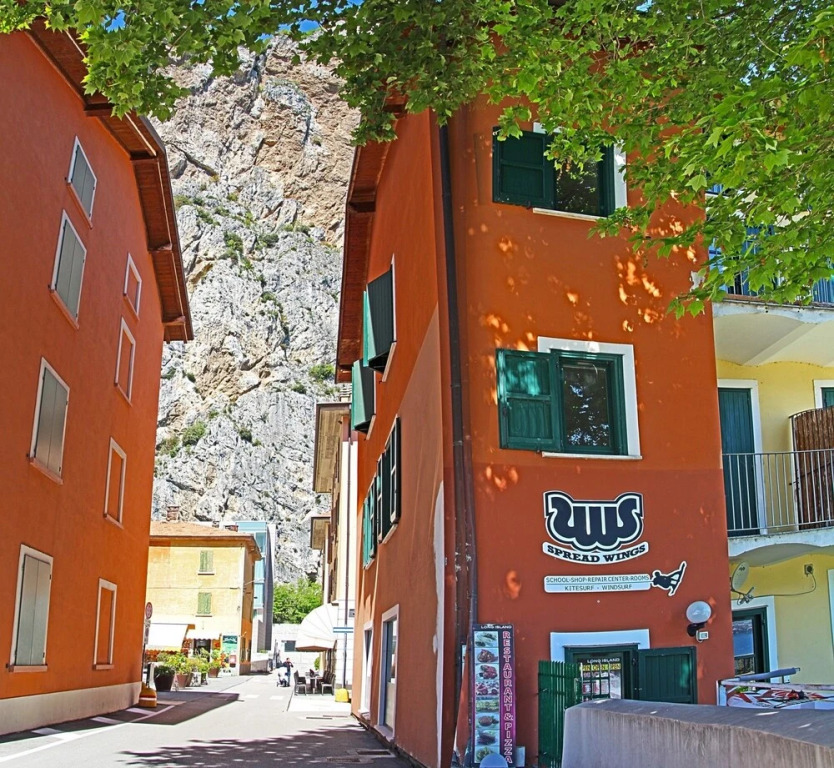 Holideal Campione Beach House