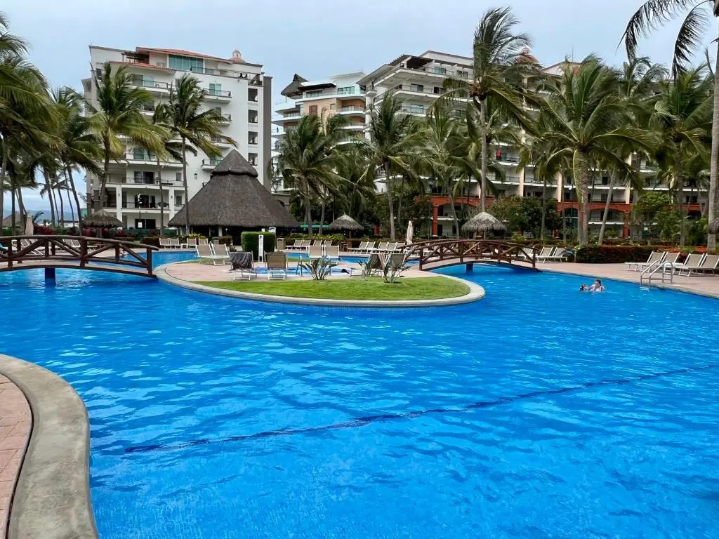 Beachfront 2 bedroom Condo in Playa Royale Resort, Nuevo Vallarta