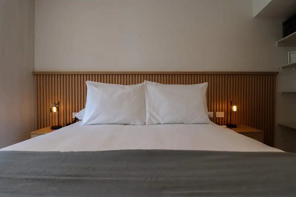 w Stylish 2BR Retreat w Balcony in Miraflores