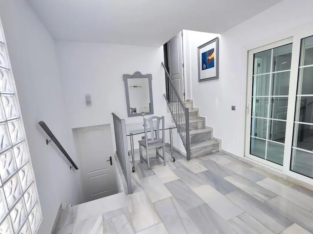 Large Group Puerto Banus 10 Rooms Pool