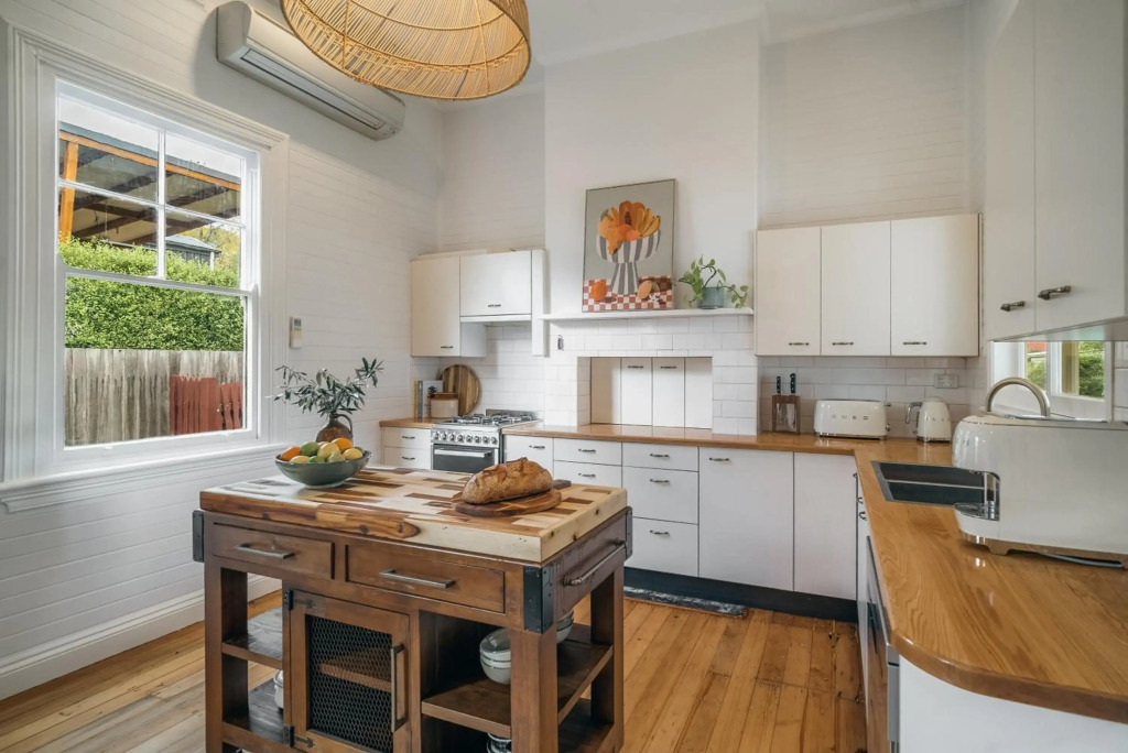 Quinn's Cottage - Central Armidale