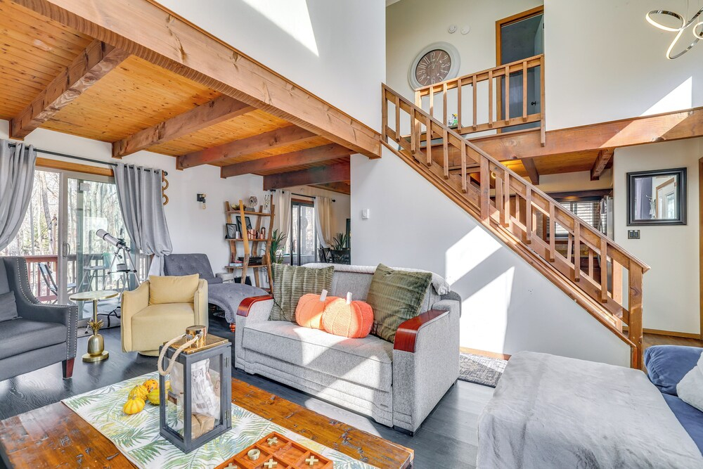 Grill & Games: Family Home in East Stroudsburg!