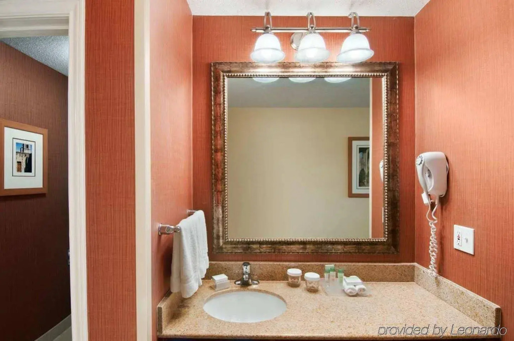 Homewood Suites by Hilton San Antonio Riverwalk/Downtown