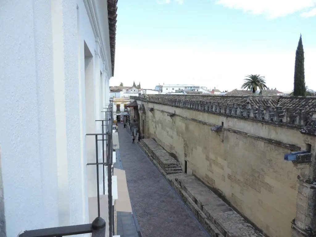 Hotel Boutique Caireles