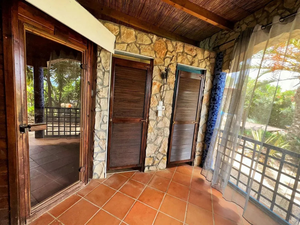 Oasis Surfcamp