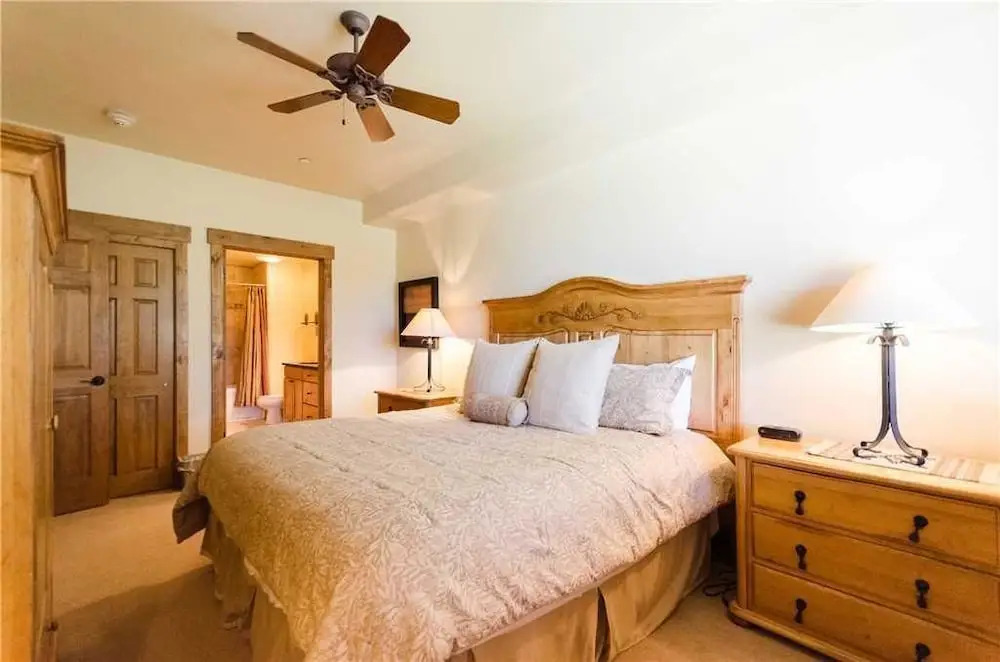 3308 Champagne Lodge, Trappeur's Crossing Apartment 3