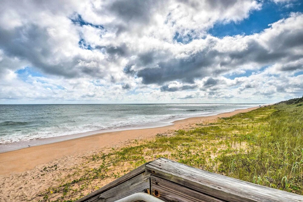 Sun-soaked Condo w/ Balcony - Steps to Beach!